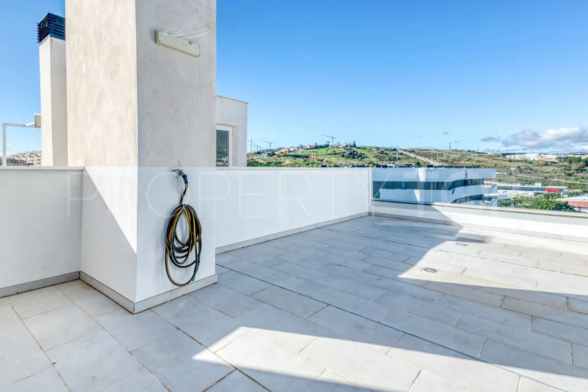 For sale Estepona penthouse with 3 bedrooms