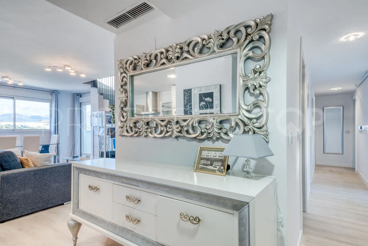 For sale Estepona penthouse with 3 bedrooms