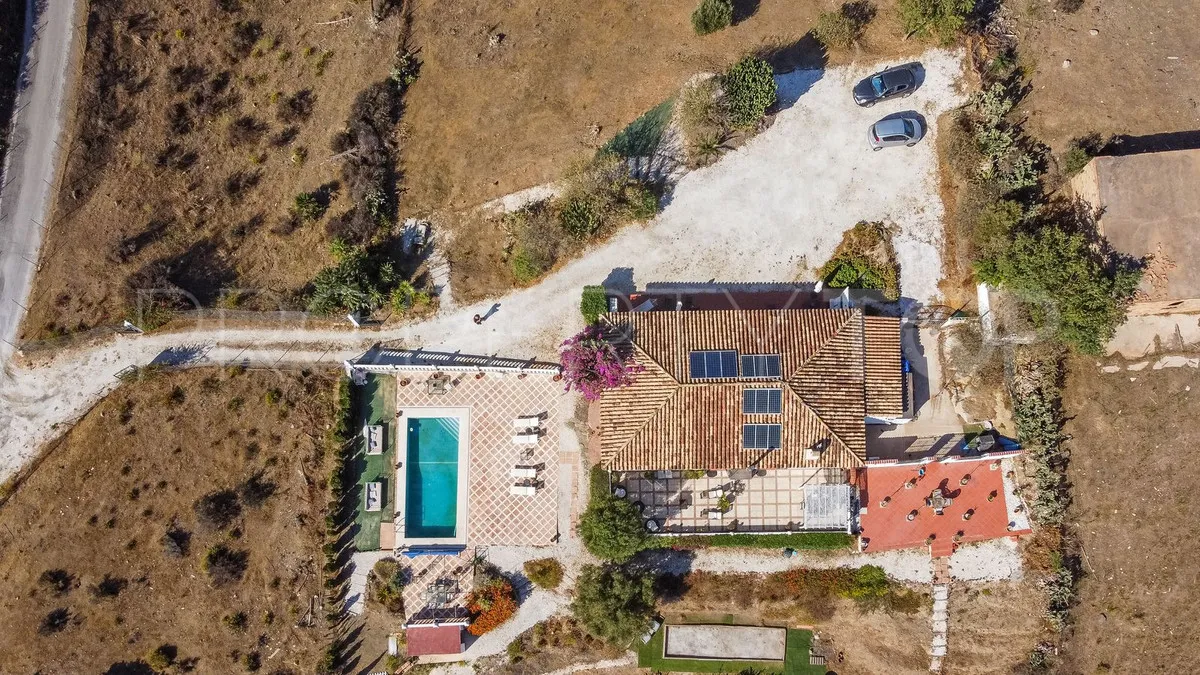 For sale Cala de Mijas villa with 4 bedrooms