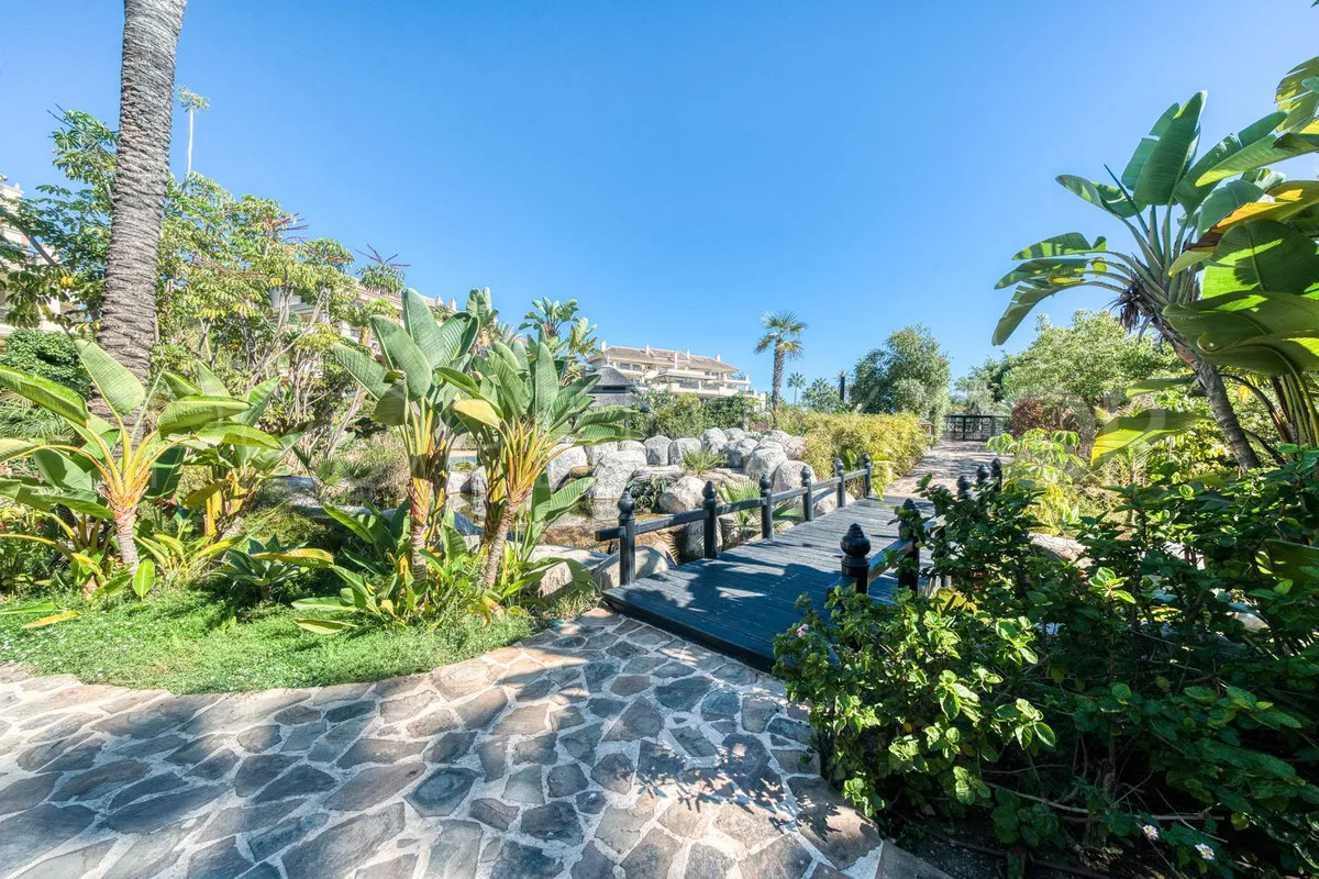 Apartamento a la venta en Marbella - Puerto Banus con 6 dormitorios