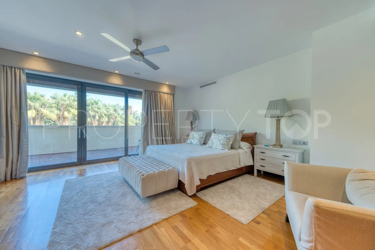 Apartamento a la venta en Marbella - Puerto Banus con 6 dormitorios