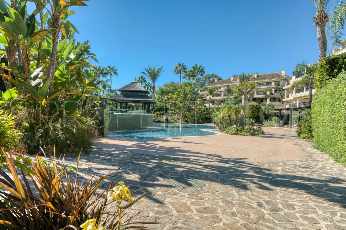 Apartamento a la venta en Marbella - Puerto Banus con 6 dormitorios