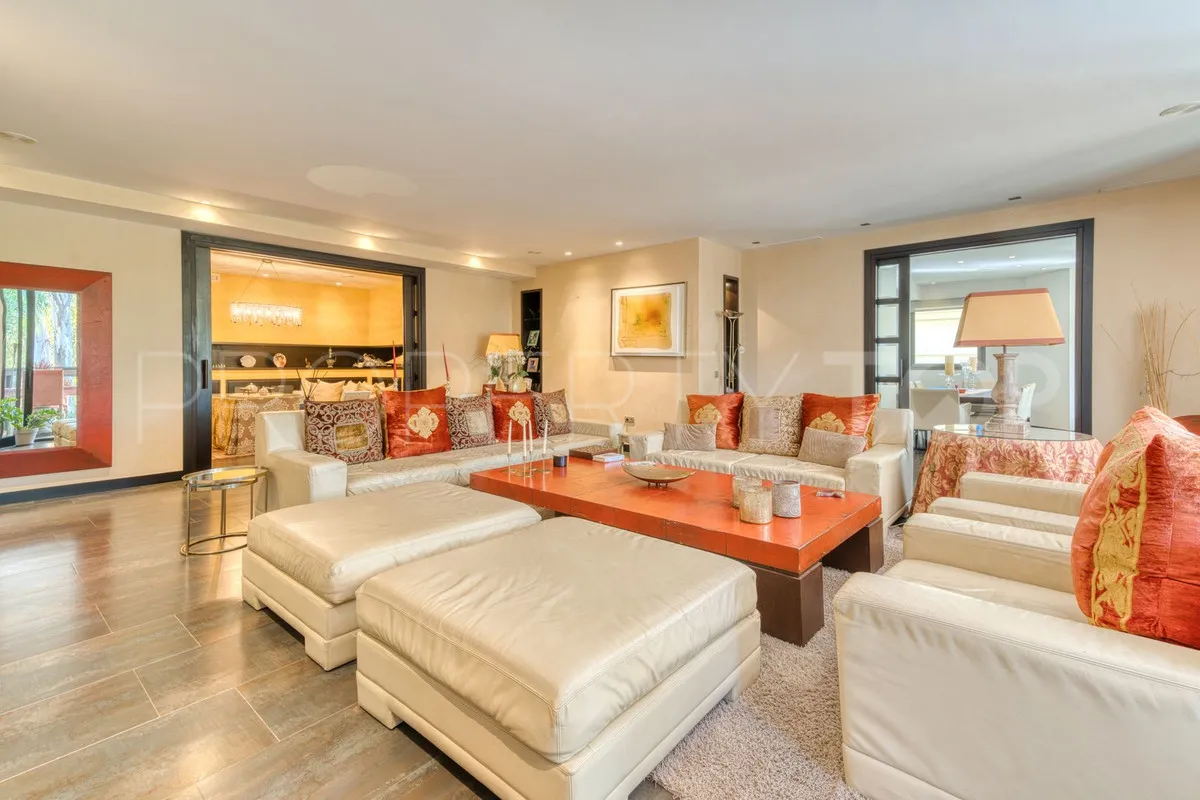 Apartamento a la venta en Marbella - Puerto Banus con 6 dormitorios
