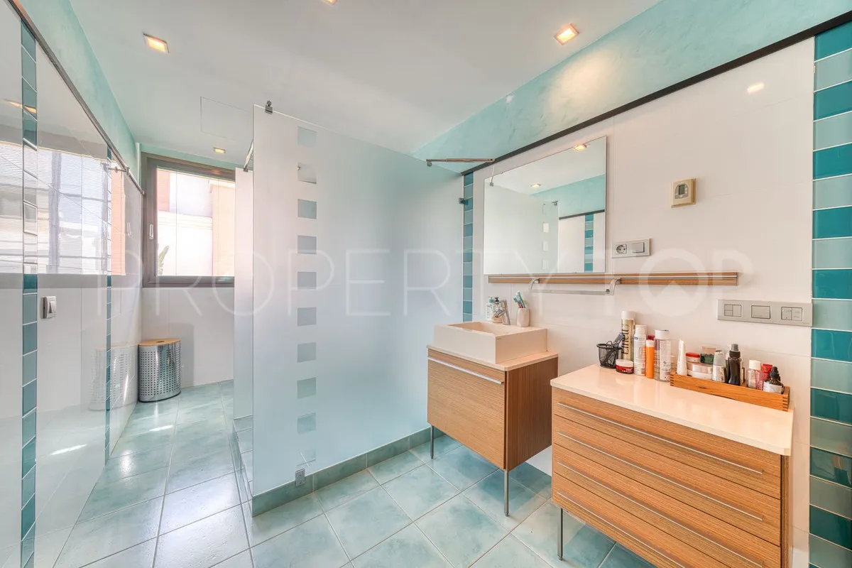 Apartamento a la venta en Marbella - Puerto Banus con 6 dormitorios