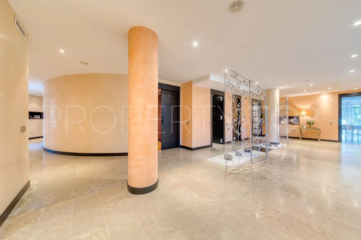Apartamento a la venta en Marbella - Puerto Banus con 6 dormitorios