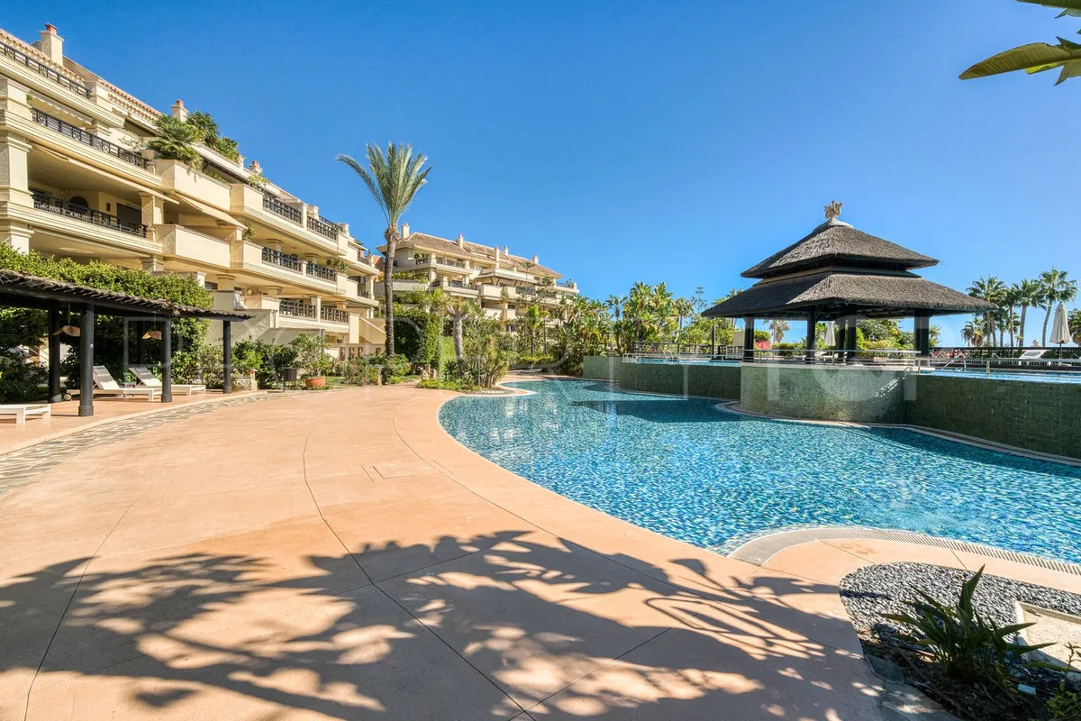 Apartamento a la venta en Marbella - Puerto Banus con 6 dormitorios