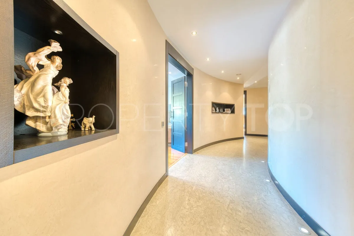 Apartamento a la venta en Marbella - Puerto Banus con 6 dormitorios