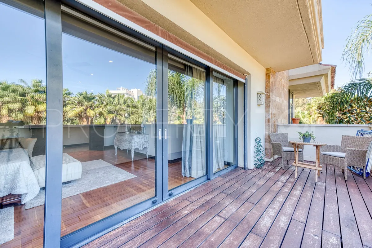 Apartamento a la venta en Marbella - Puerto Banus con 6 dormitorios