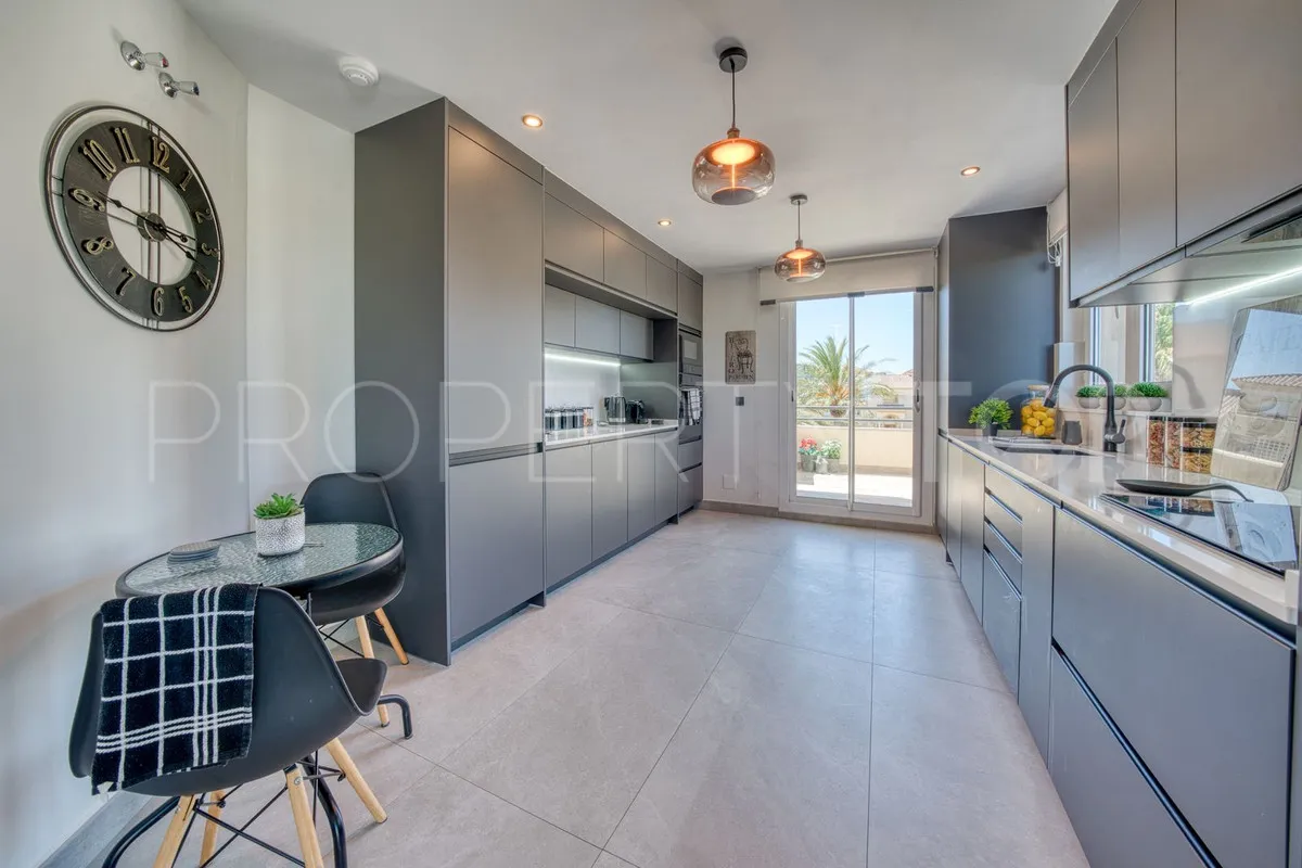 Se vende apartamento en San Roque de 3 dormitorios