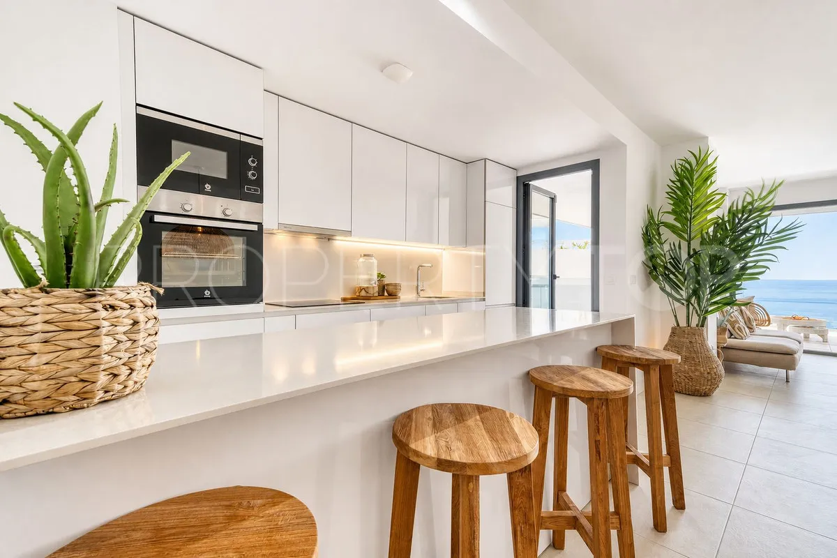 Apartamento a la venta de 3 dormitorios en La Duquesa