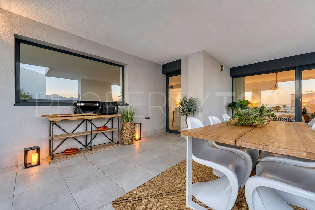 Apartamento a la venta de 3 dormitorios en La Duquesa