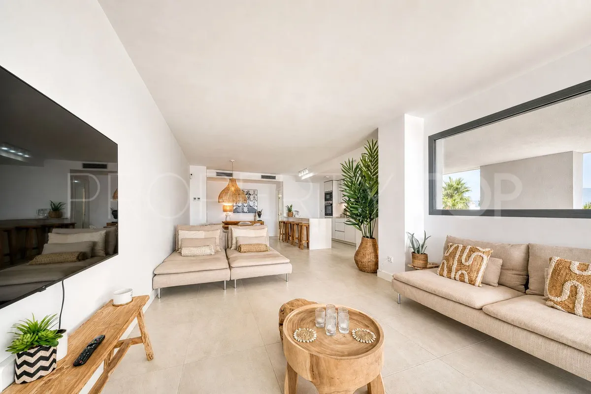 Apartamento a la venta de 3 dormitorios en La Duquesa