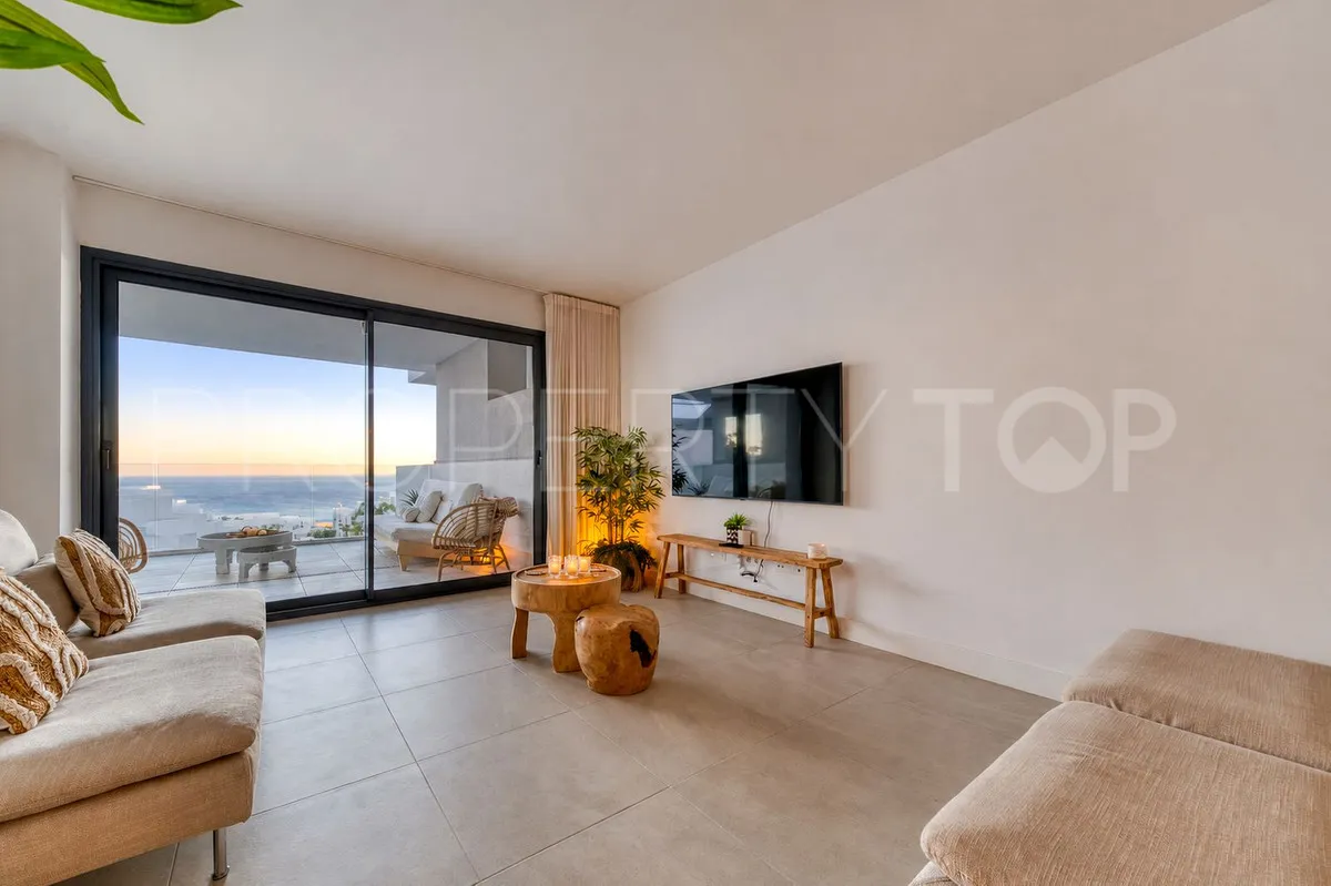 Apartamento a la venta de 3 dormitorios en La Duquesa