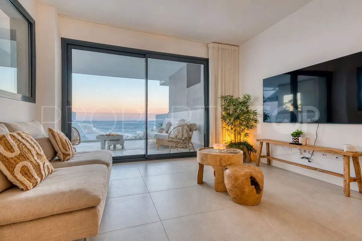 Apartamento a la venta de 3 dormitorios en La Duquesa