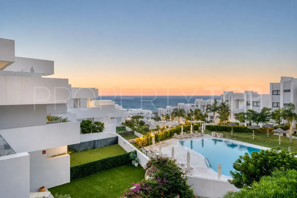 Apartamento a la venta de 3 dormitorios en La Duquesa