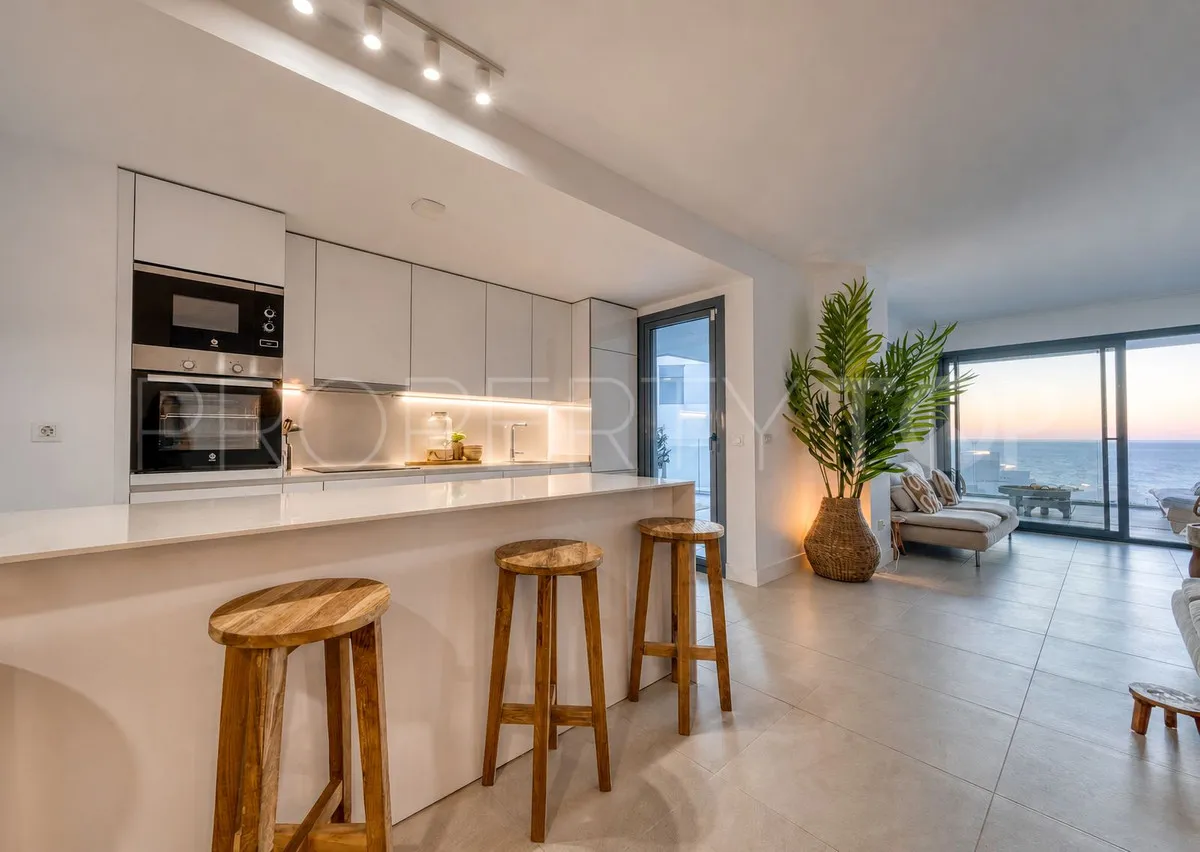 Apartamento a la venta de 3 dormitorios en La Duquesa