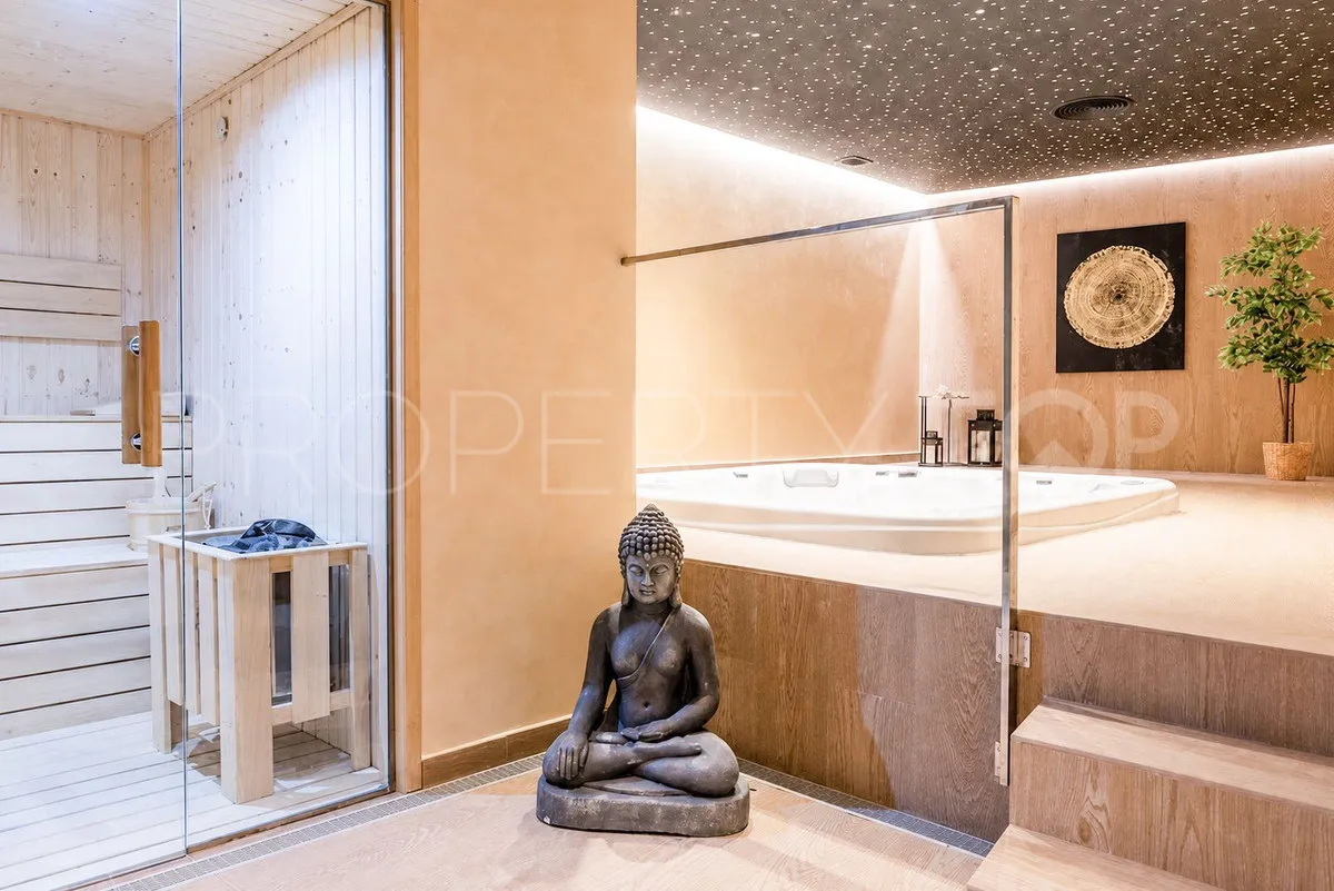 Apartamento a la venta de 3 dormitorios en La Duquesa