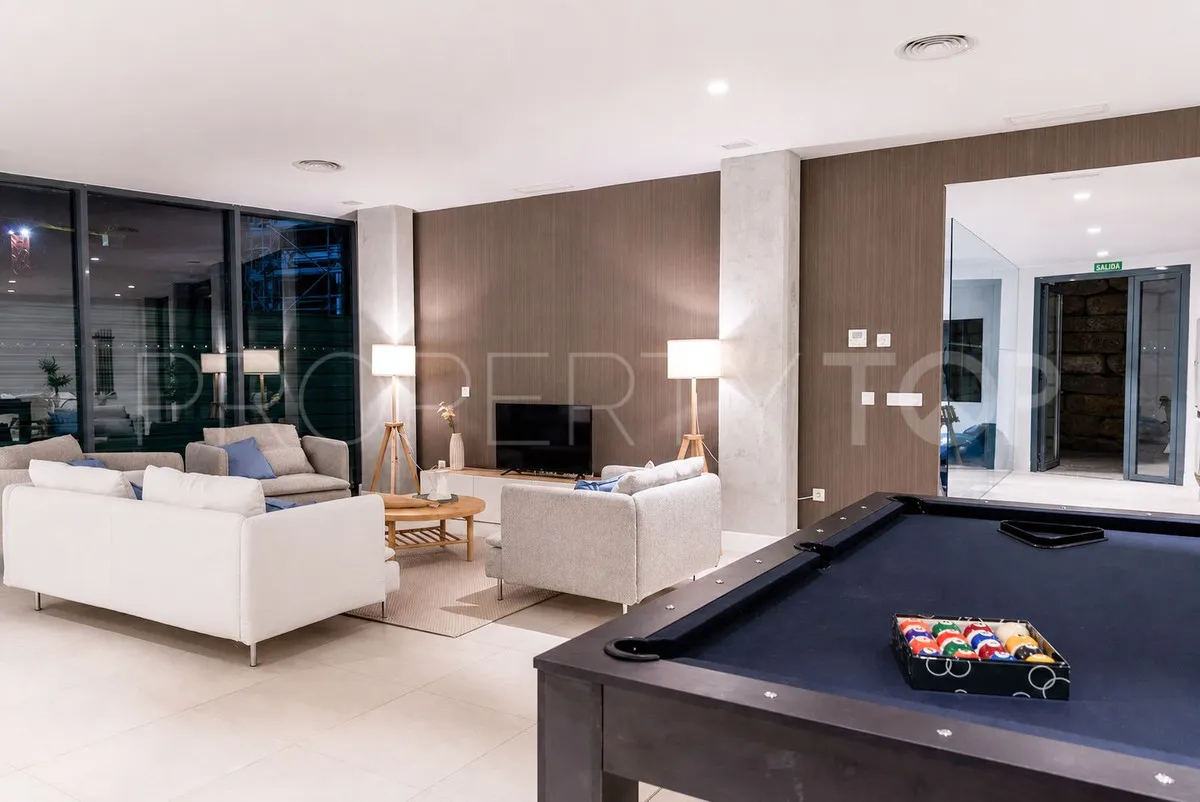 Apartamento a la venta de 3 dormitorios en La Duquesa