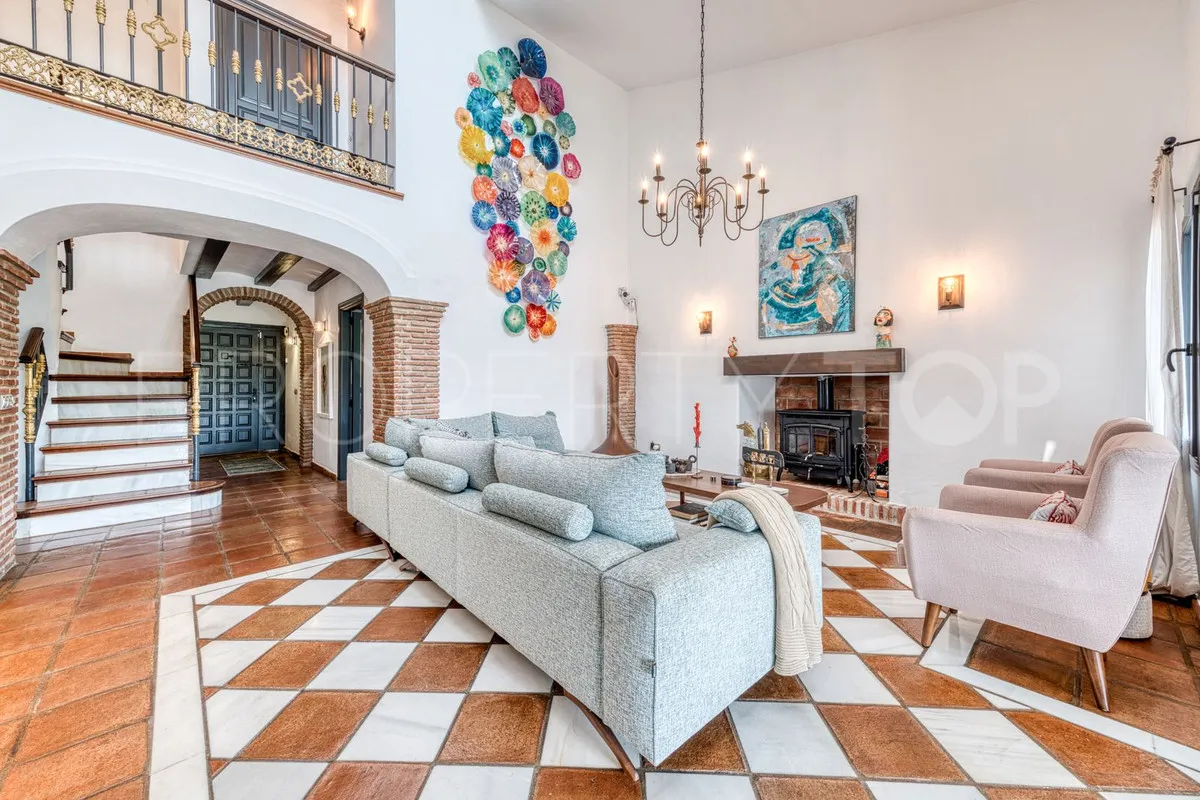Casares Playa villa for sale