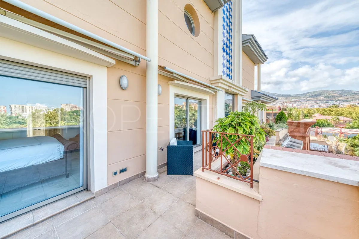 For sale 2 bedrooms apartment in Benalmadena