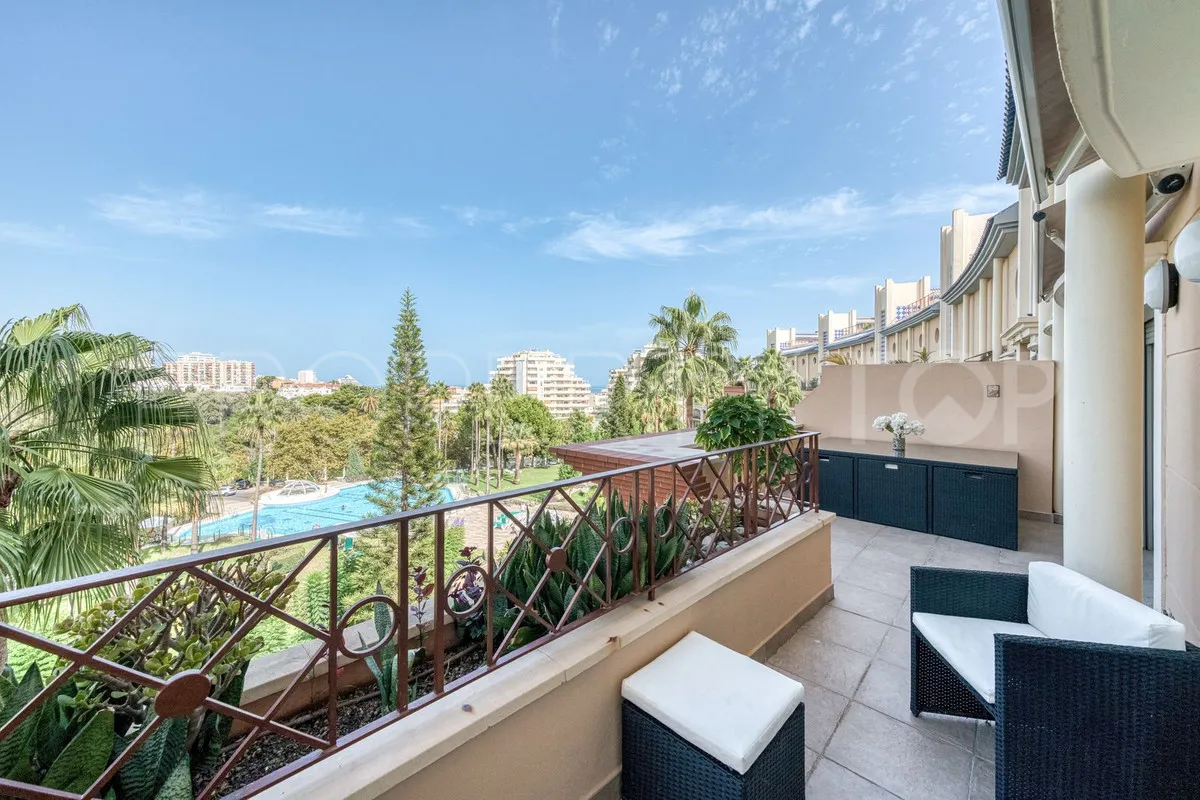 For sale 2 bedrooms apartment in Benalmadena