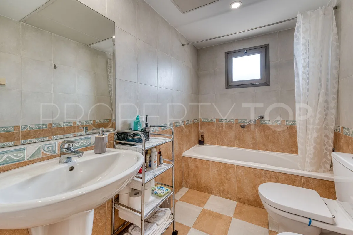 For sale 2 bedrooms apartment in Benalmadena