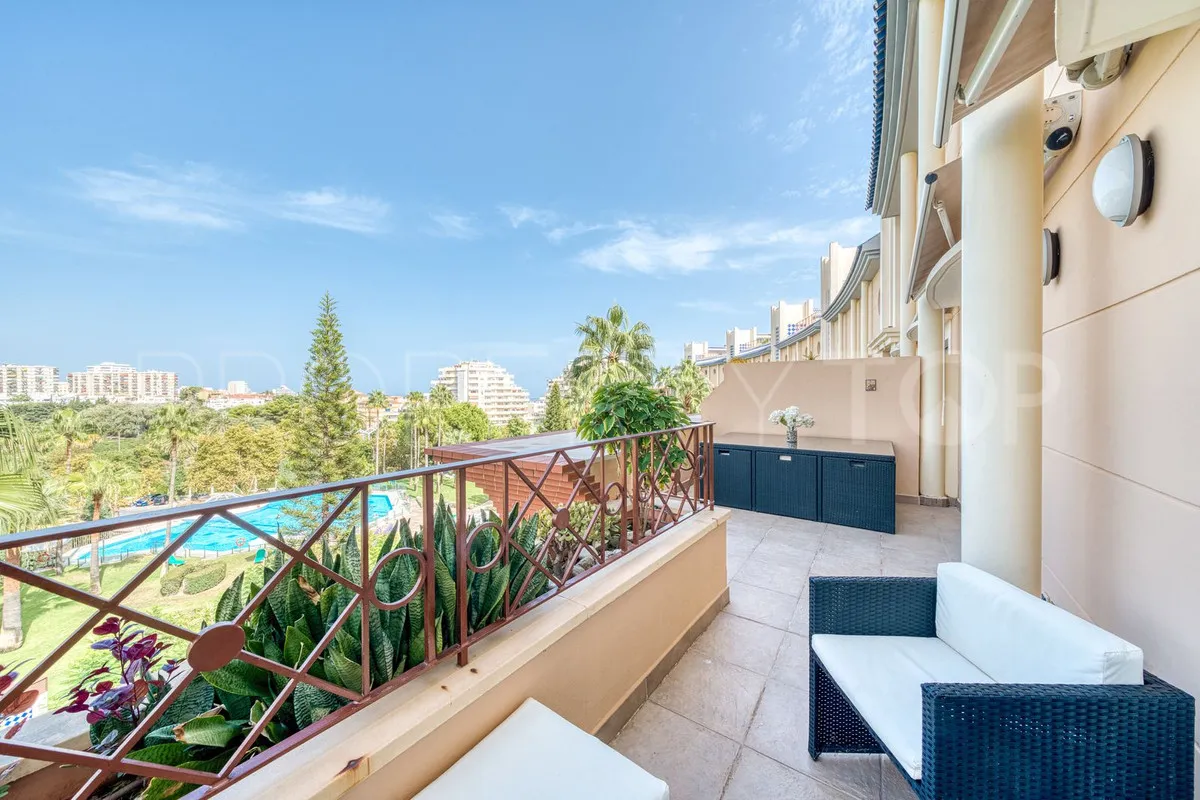 For sale 2 bedrooms apartment in Benalmadena