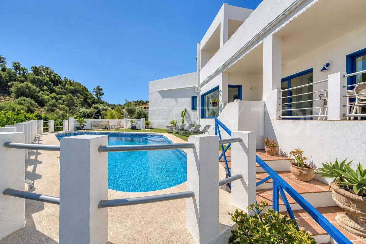 Cerros del Aguila, villa en venta con 4 dormitorios