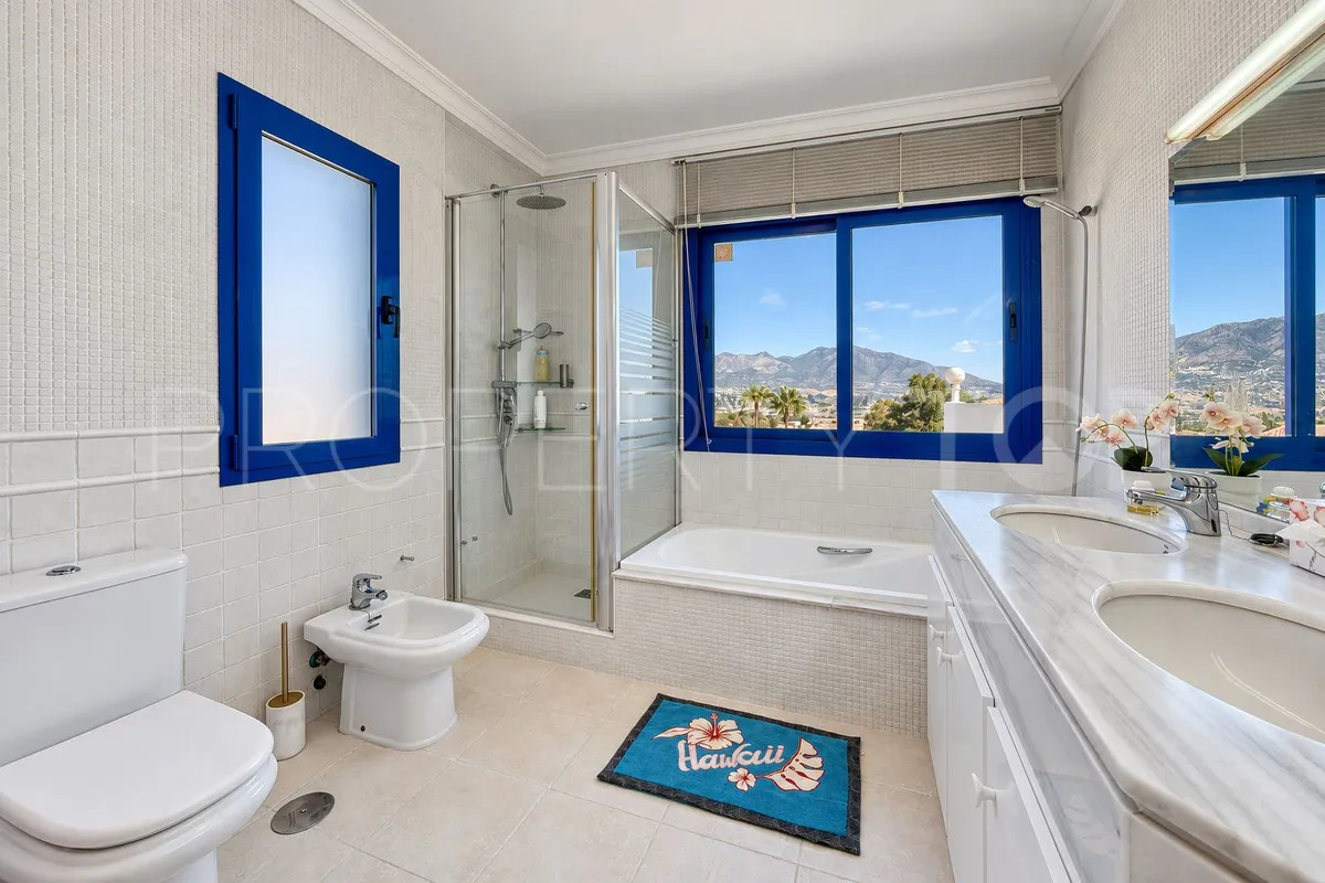 Cerros del Aguila, villa en venta con 4 dormitorios