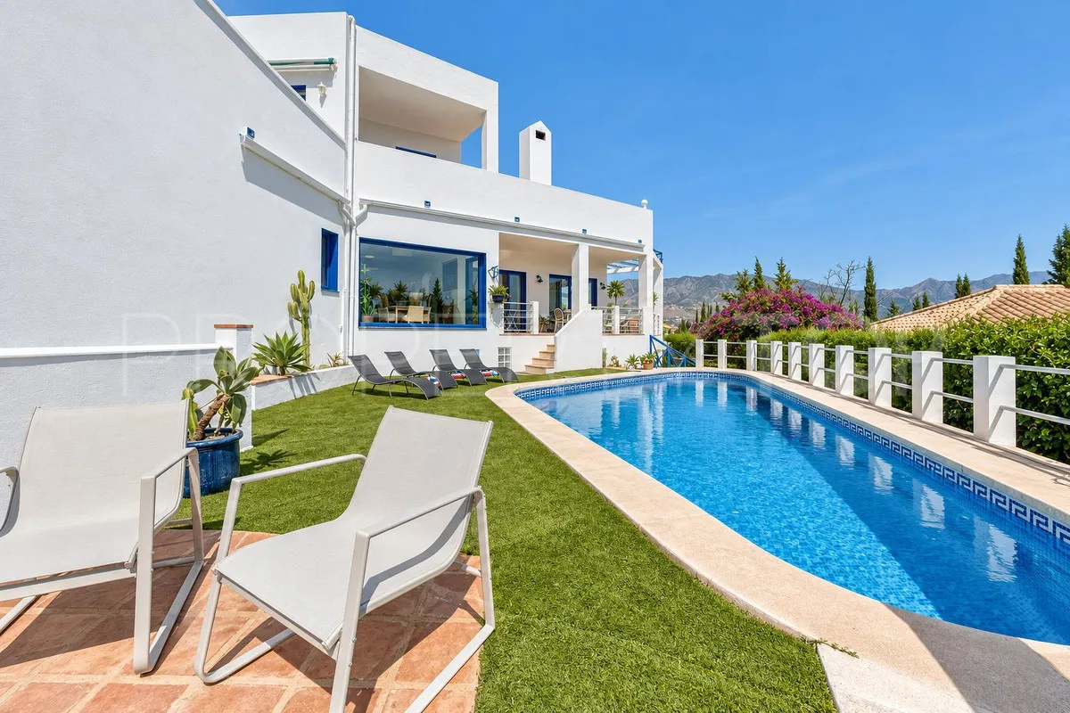 Cerros del Aguila, villa en venta con 4 dormitorios