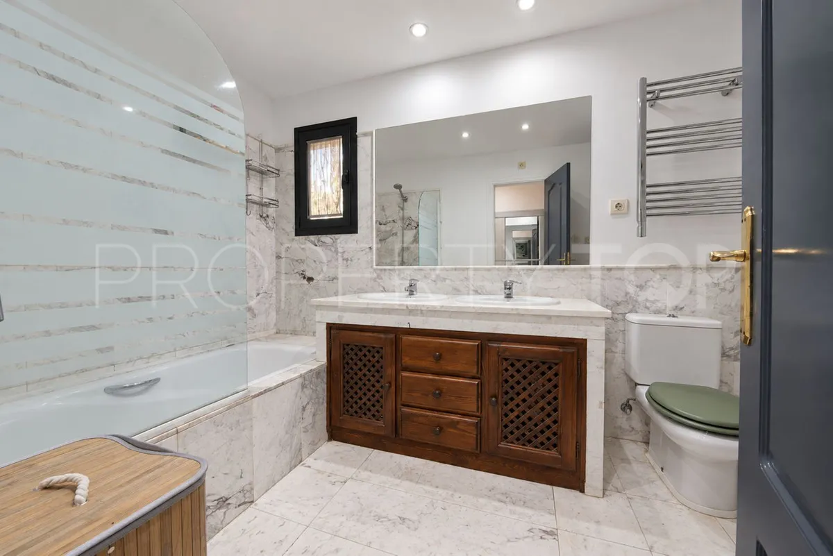 For sale Estepona apartment