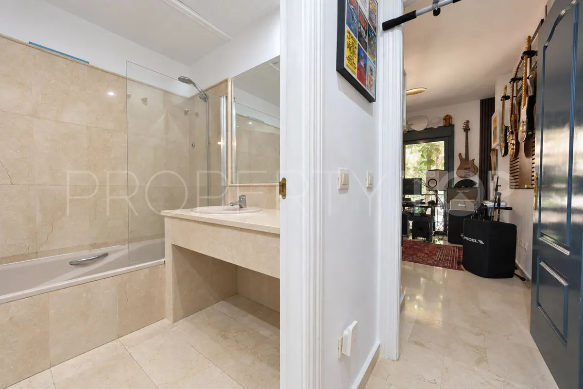 For sale Estepona apartment