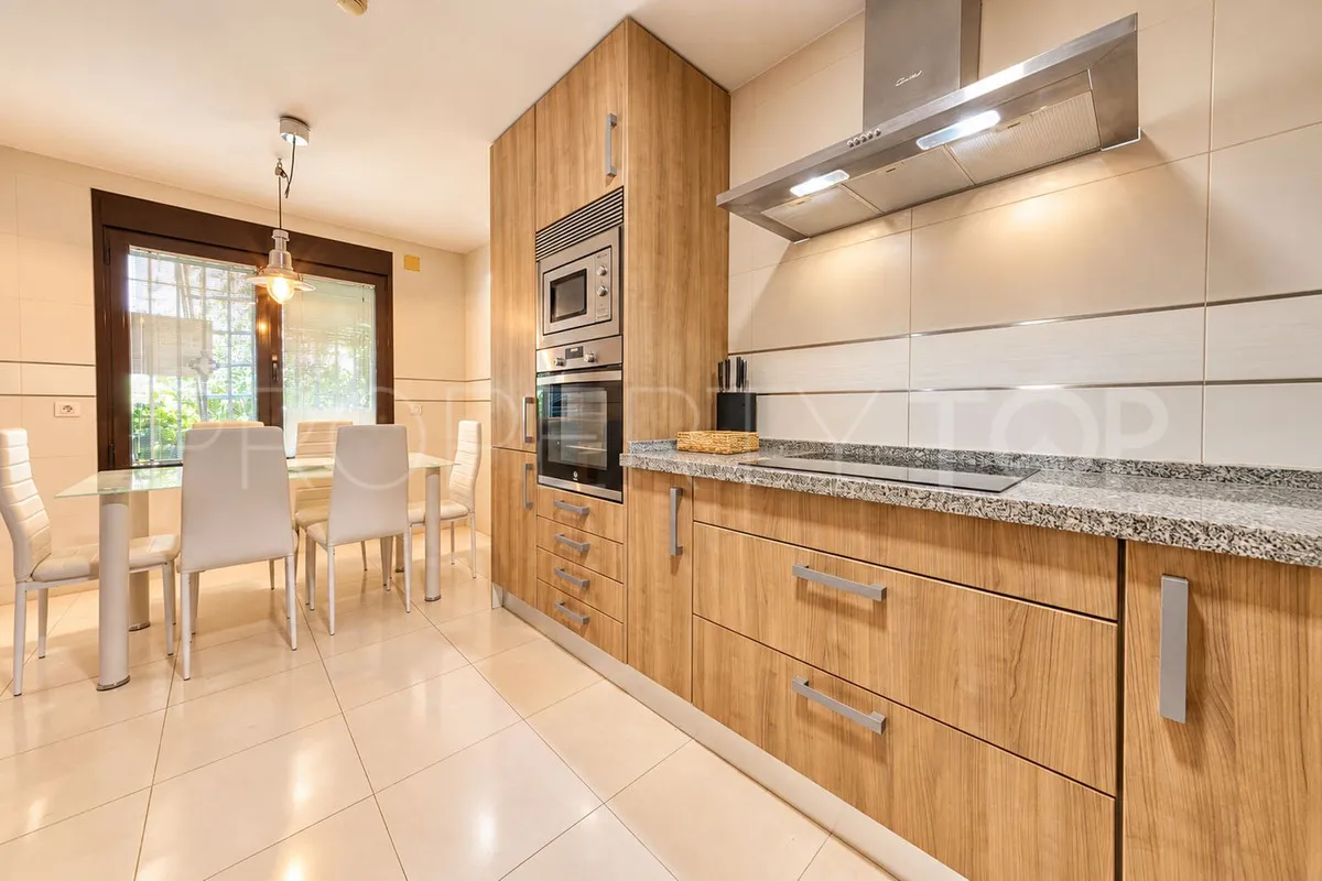 Estepona 3 bedrooms town house for sale