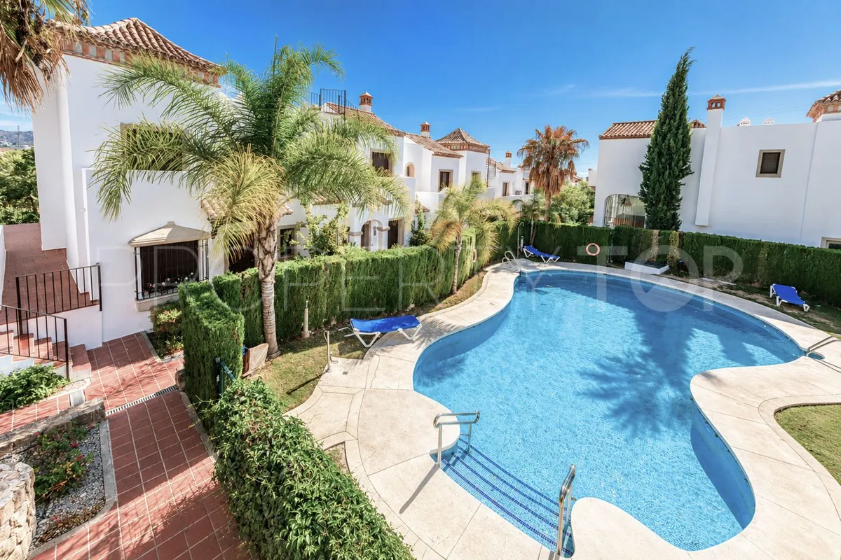 Estepona 3 bedrooms town house for sale