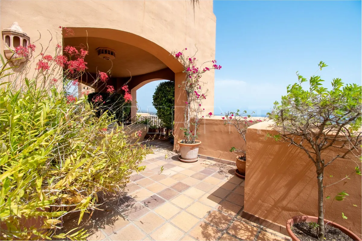 Nueva Andalucia, apartamento de 3 dormitorios en venta