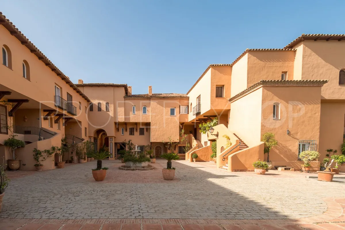Nueva Andalucia, apartamento de 3 dormitorios en venta