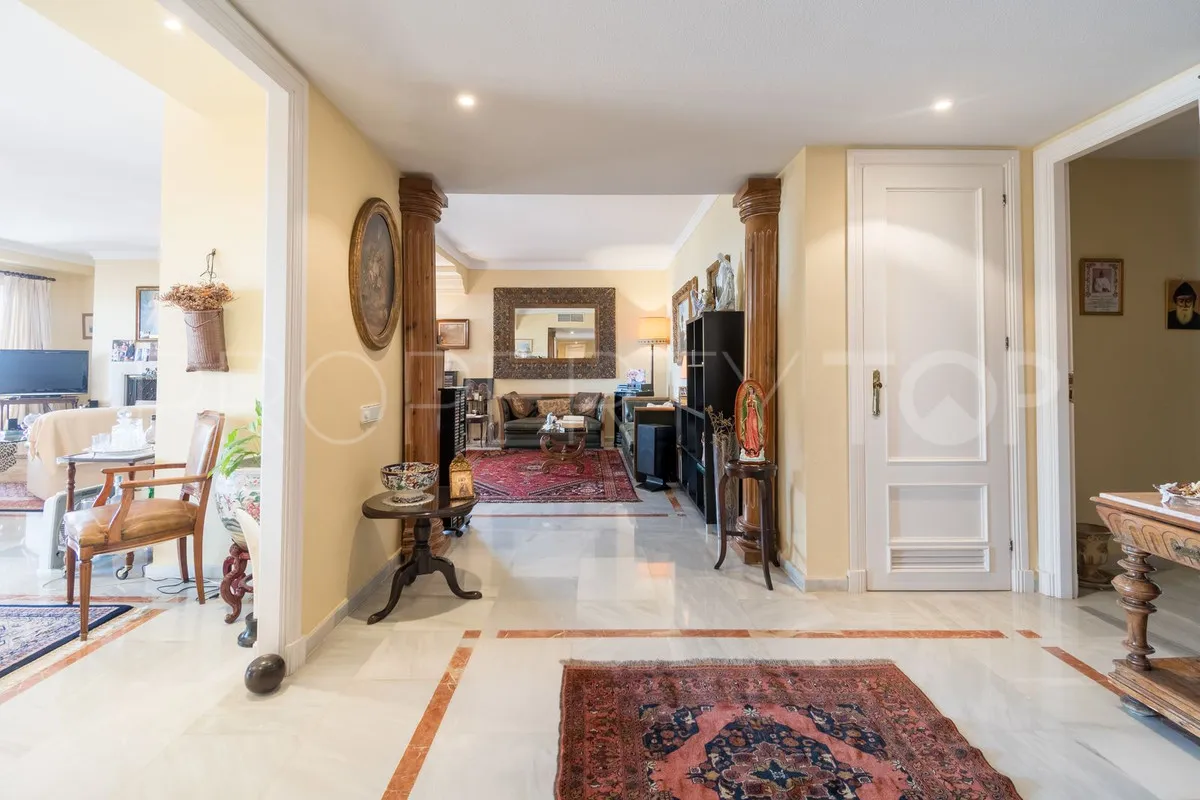 Nueva Andalucia, apartamento de 3 dormitorios en venta