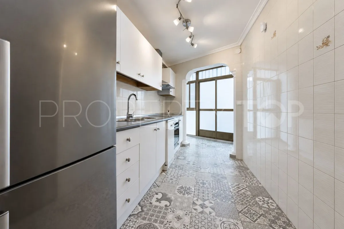 Apartment for sale in Estepona