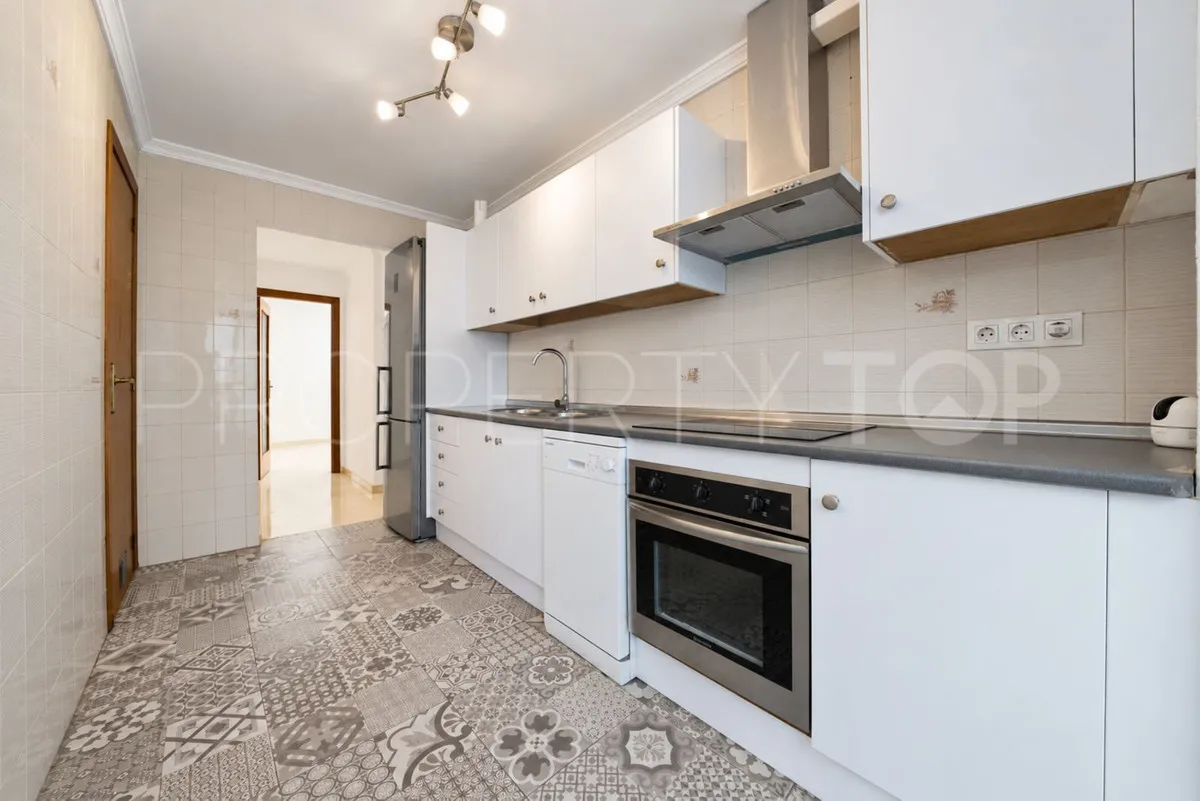 Apartment for sale in Estepona