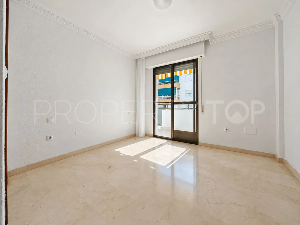 Apartment for sale in Estepona