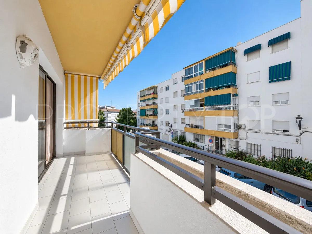 Apartment for sale in Estepona