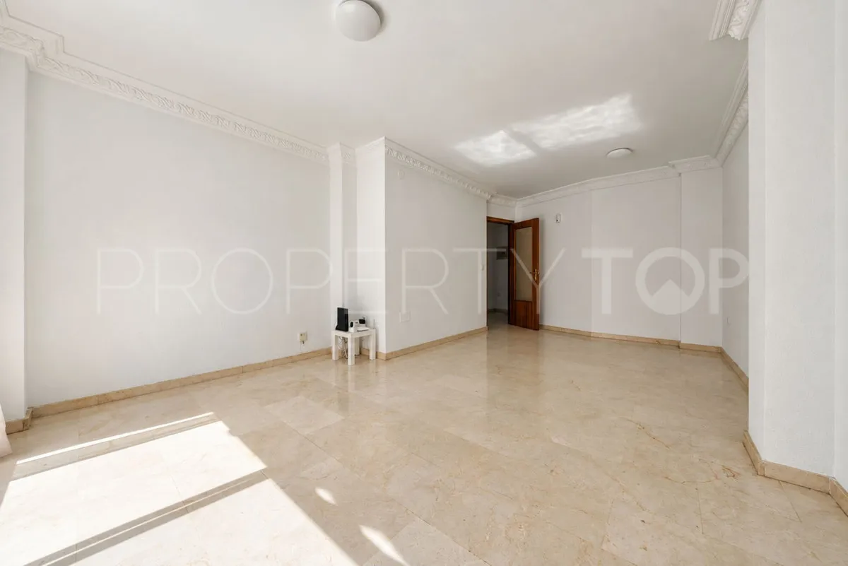 Apartment for sale in Estepona