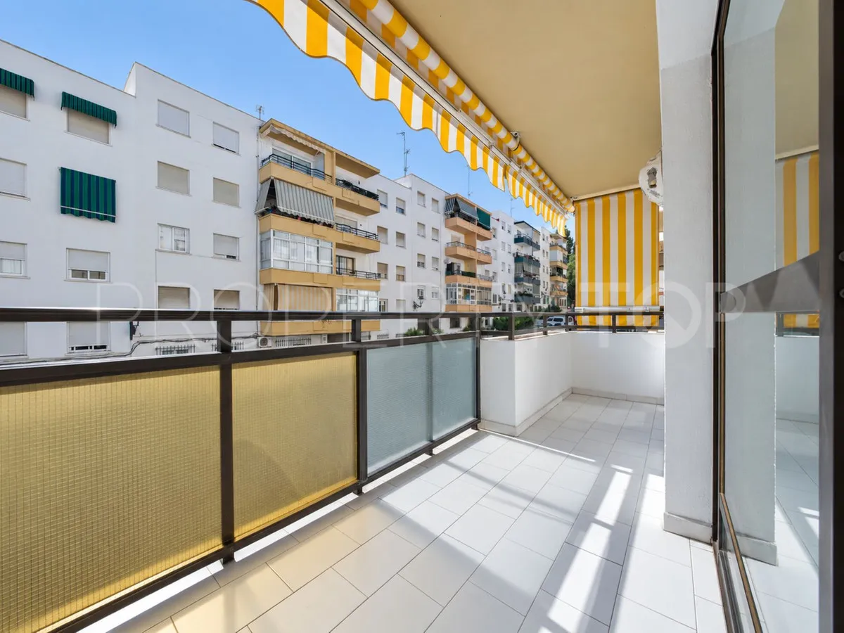 Apartment for sale in Estepona