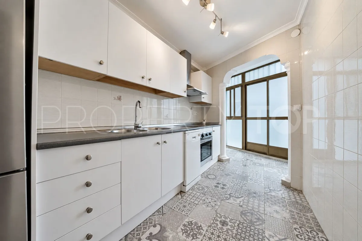 Apartment for sale in Estepona