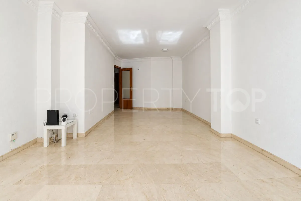 Apartment for sale in Estepona