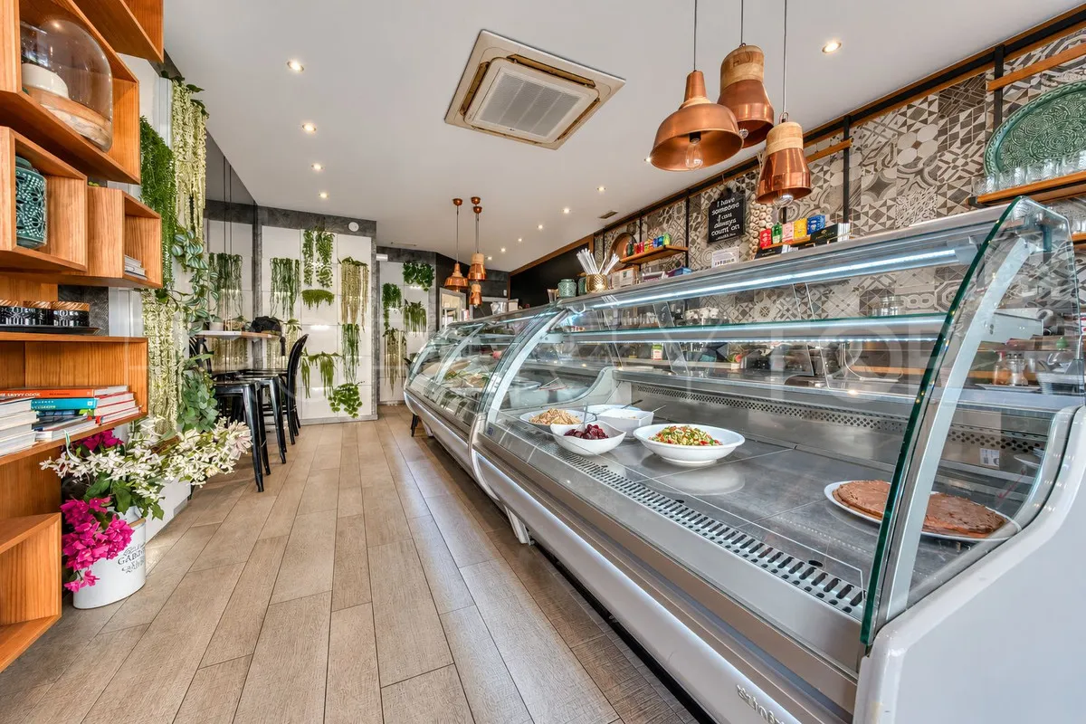 Restaurante a la venta en Marbella - Puerto Banus