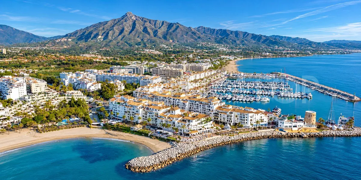 Restaurante a la venta en Marbella - Puerto Banus
