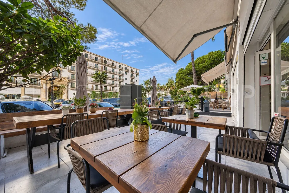Restaurante a la venta en Marbella - Puerto Banus