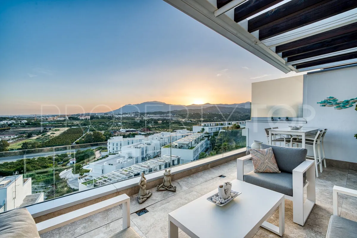 Penthouse with 2 bedrooms for sale in Estepona
