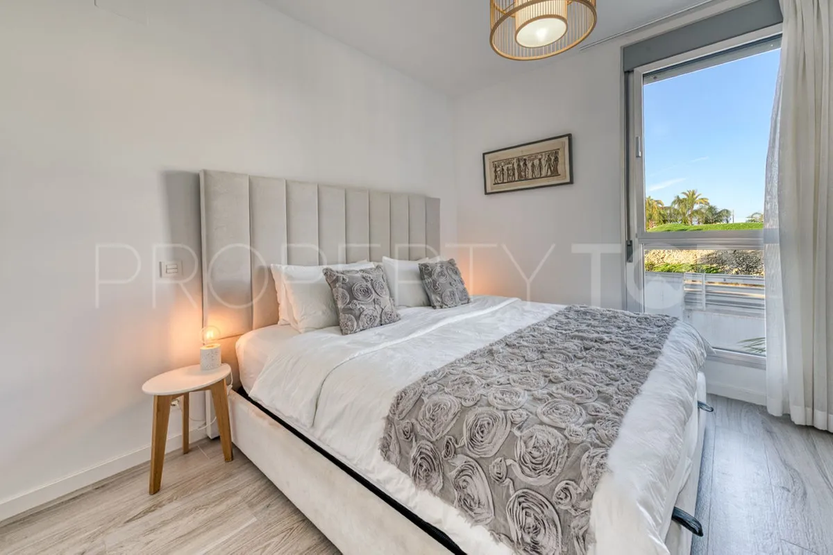 Penthouse with 2 bedrooms for sale in Estepona